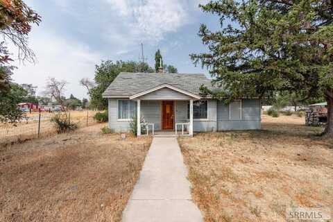 1217 C avenue, FORT HALL, ID 83203