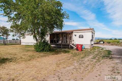 12806 N 105 E, Idaho Falls, ID 83401