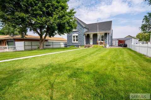 5367 E Steele, IONA, ID 83427