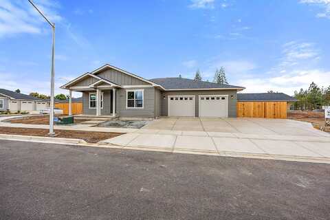 419 Mayberry Lane, Central Point, OR 97502