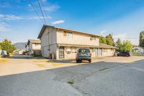 510 SE L Street, Grants Pass, OR 97526