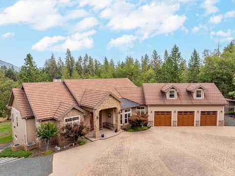 1389 Falcon Crest Lane, Merlin, OR 97532