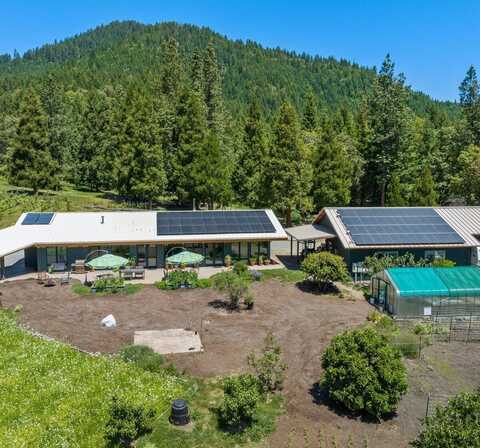 1106 Upper Cow Creek Road, Azalea, OR 97410