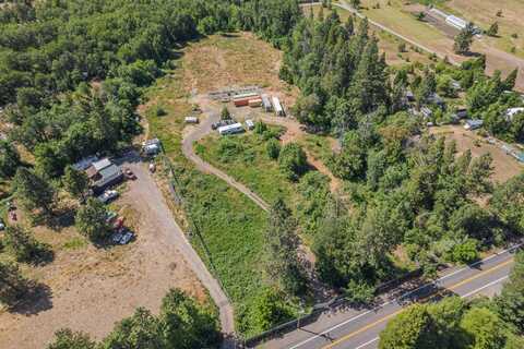 7902 Takilma Road, Cave Junction, OR 97523