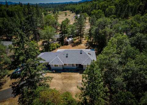 190 Spring Oak Way, Merlin, OR 97532