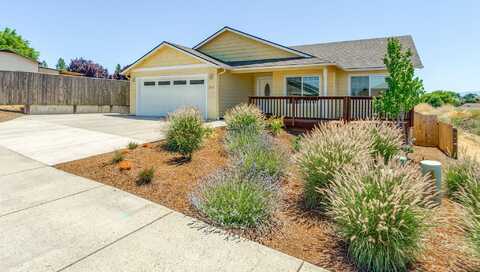 214 Barton Road, Eagle Point, OR 97524