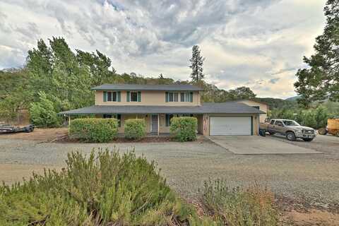 9717 Blackwell Road, Central Point, OR 97502