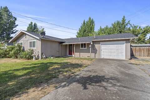 100 Vincent Avenue, Central Point, OR 97502