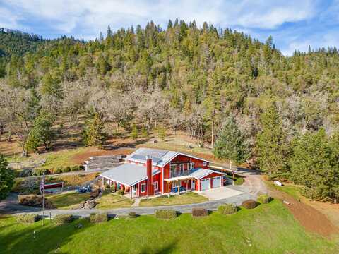 2742 Birdseye Creek Road, Gold Hill, OR 97525