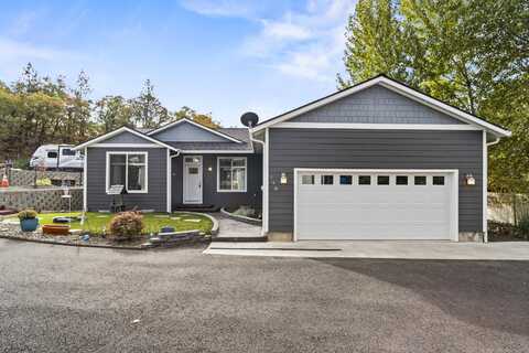 140 Linda Lane, Shady Cove, OR 97539