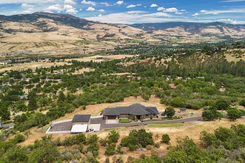 1900 Ashland Mine Road, Ashland, OR 97520