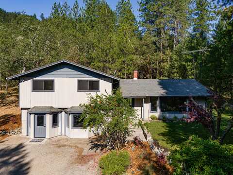 3755 Hosmer Lane, Gold Hill, OR 97525