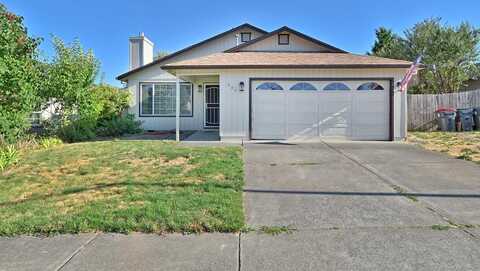 934 Juanita Way, Central Point, OR 97502