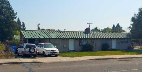 204-206 Fargo Street, Eagle Point, OR 97524