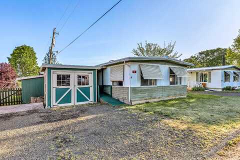 421 Stevens Road, Eagle Point, OR 97524