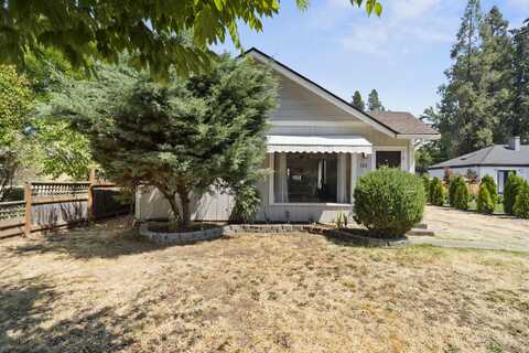 113 Vancouver Avenue, Medford, OR 97504