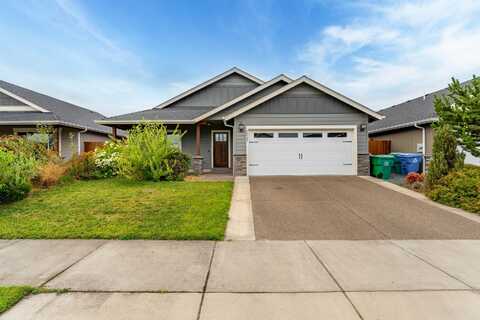 2807 Esther Lane, Grants Pass, OR 97527