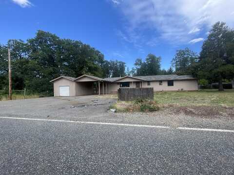 222 Shadywood Drive, Cave Junction, OR 97523