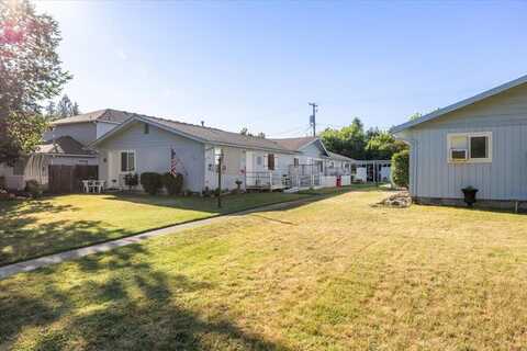 100 - 120 Alder Street, Central Point, OR 97502