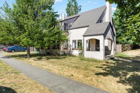 395 Helman Street, Ashland, OR 97520