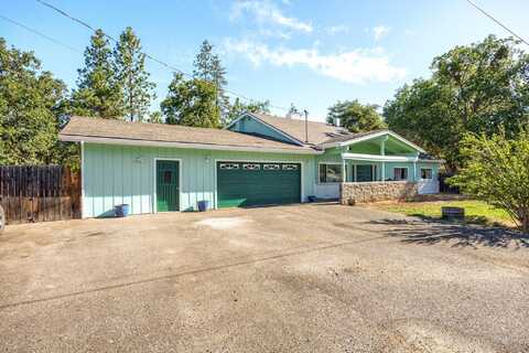 220 Red Mountain Drive, Grants Pass, OR 97526