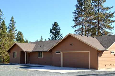 2410 Robertson Bridge Road, Grants Pass, OR 97526