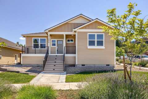 364 Randy Street, Ashland, OR 97520