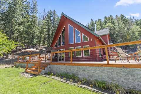 672 Elk Creek Road, Trail, OR 97541