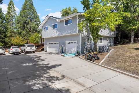 1627 Highcrest Drive, Medford, OR 97504