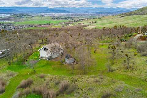 1704 Panorama Drive, Medford, OR 97504