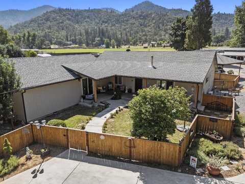 2951 Rogue River Highway, Gold Hill, OR 97525