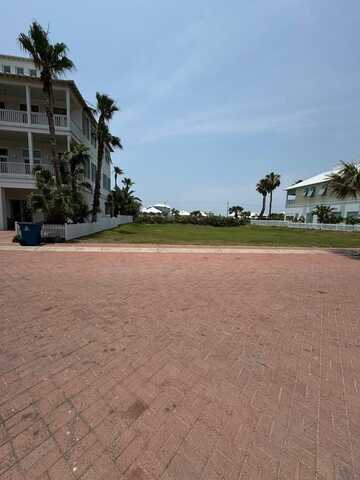 8331 Breakers Blvd., South Padre Island, TX 78597