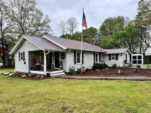 653 Green Lake Road, Spartanburg, SC 29323