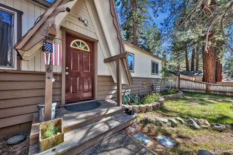 2576 Kubel Avenue, South Lake Tahoe, CA 96150