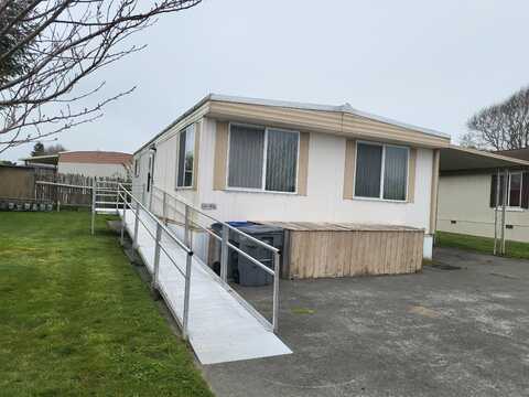 2194 Appaloosa Ln, Arcata, CA 95521