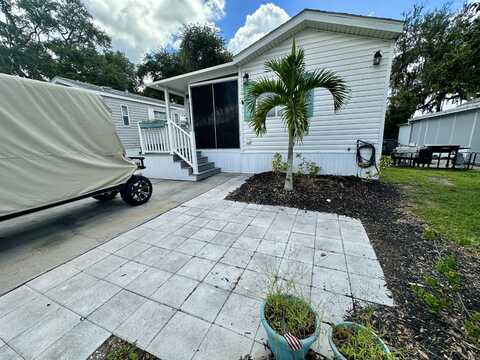 7125 Fruitville Rd Q42, Sarasota, FL 34240