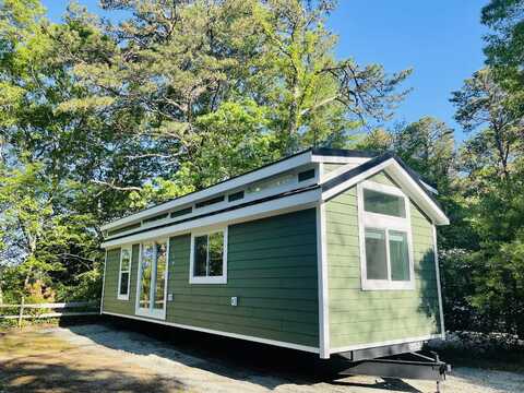 185 Cotuit Rd, Sandwich, MA 02563