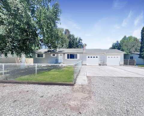 728 W 7th St, Shoshone, ID 83352