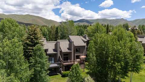 2234 Bonne Vie Condo Dr, Sun Valley, ID 83353