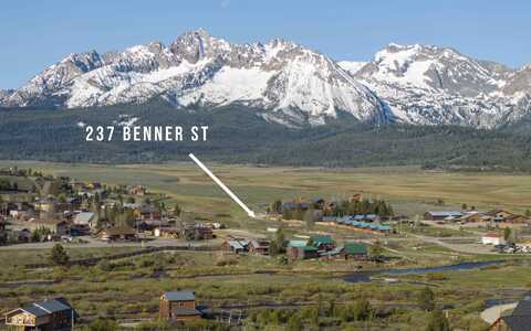 237 Benner St, Stanley, ID 83278