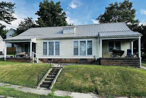 307 E William Street, Washington, IN 47501