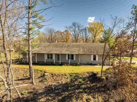 822 S Pelzer Road, Boonville, IN 47601