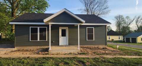 107 W 9th Street, Bicknell, IN 47512