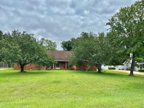 1621 Longleaf Dr., Bainbridge, GA 39819