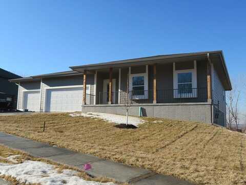 1322 COPPER MOUNTAIN Drive, CRESCENT, IA 51526