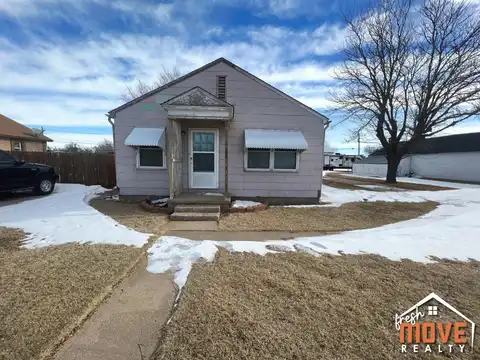 106 Huron Street, Plains, KS 67869