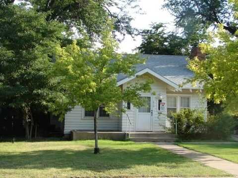 619 West 3rd Street, Liberal, KS 67901