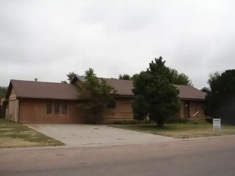 502 West Zuni Avenue, Satanta, KS 67870