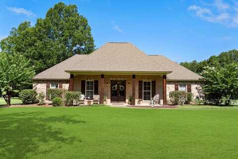 1040 Emileigh Dr., Summit, MS 39666