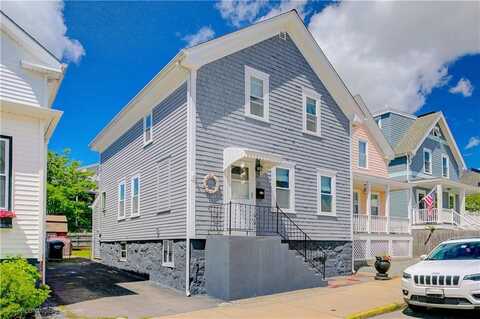 18 Carey Street, Newport, RI 02840